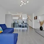 Apartamento One Bedroom Alex Near The