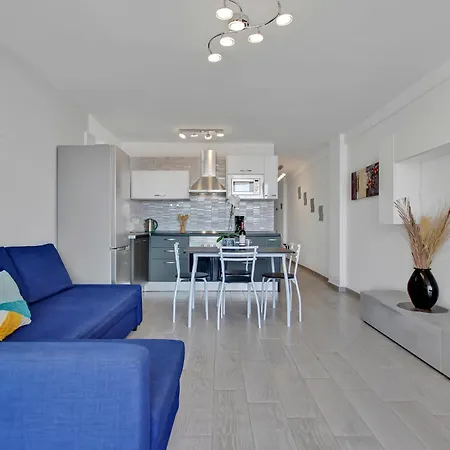 Apartment One Bedroom Alex Near The